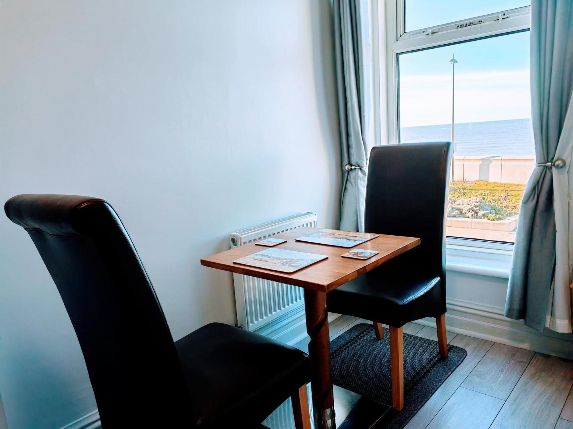 Seahawk Holiday Apartments Cleveleys Eksteriør bilde
